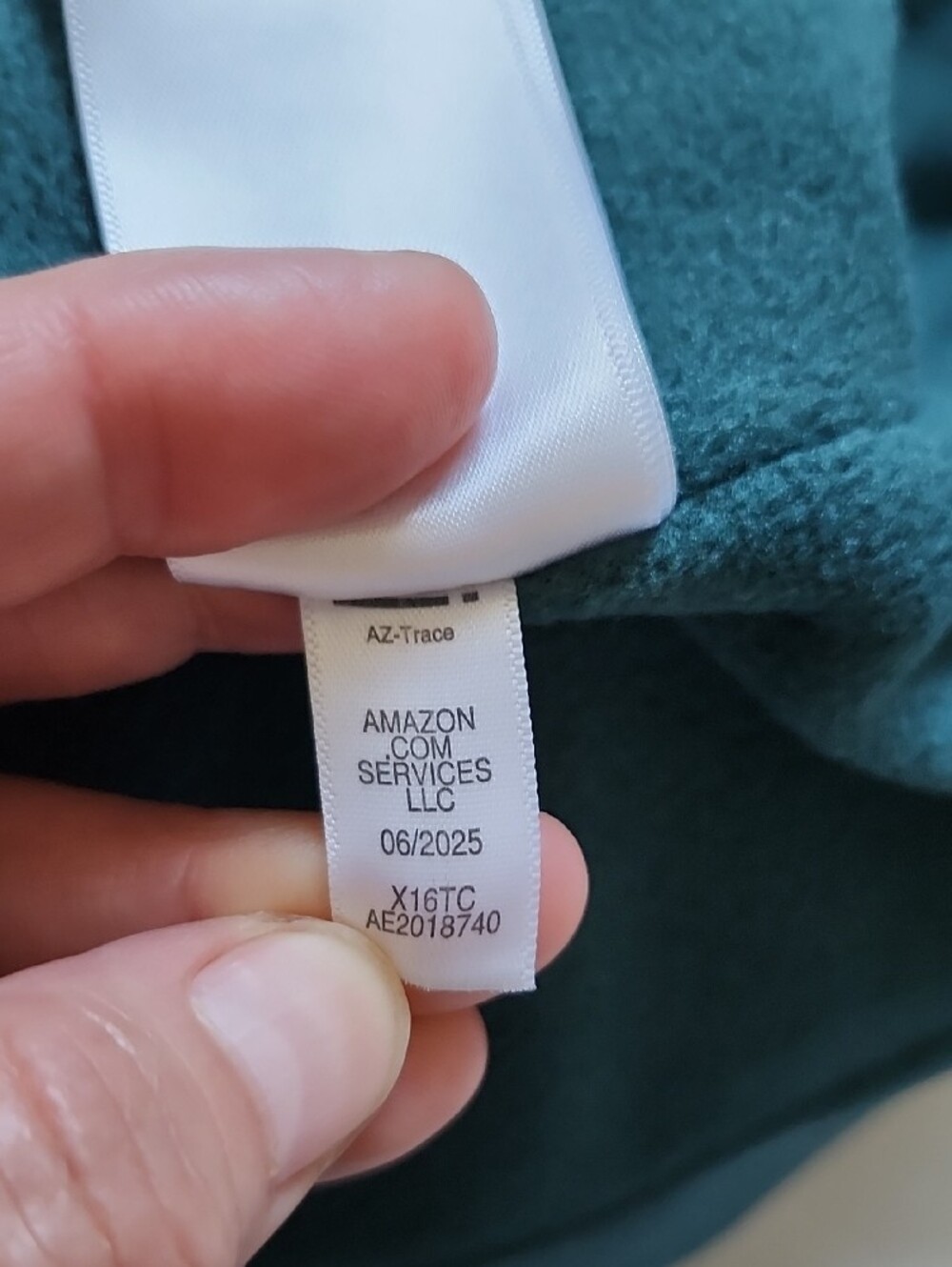 NWT Amazon Essentials Fleece Lined Puffer Vest Teal Green S - Picture 8 of 11